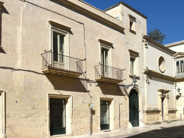 palazzo_scarciglia_2